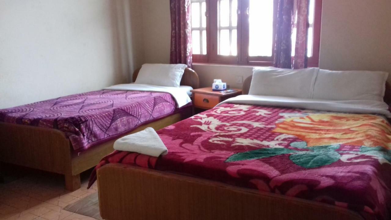 Sunset Guest House Pokhara Room photo