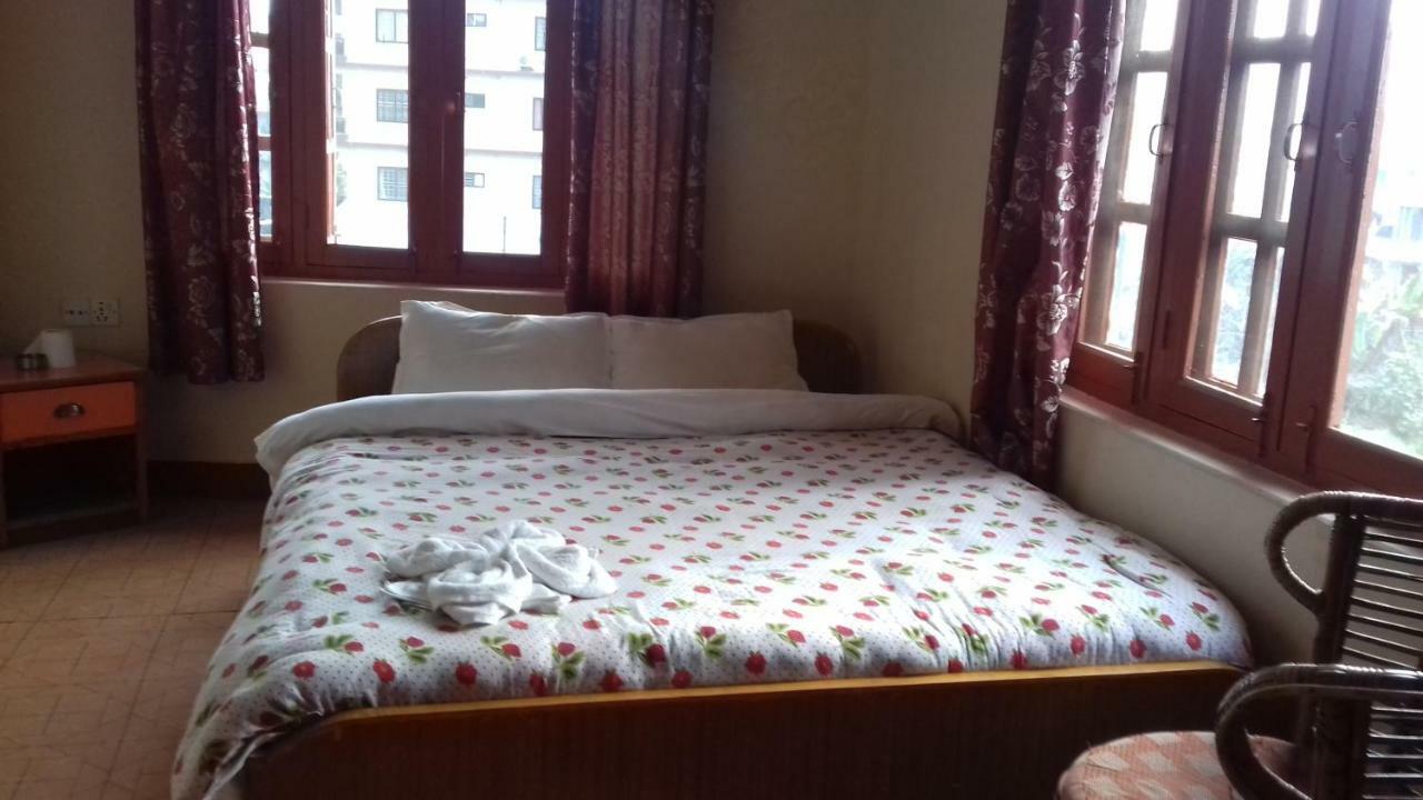 Sunset Guest House Pokhara Room photo